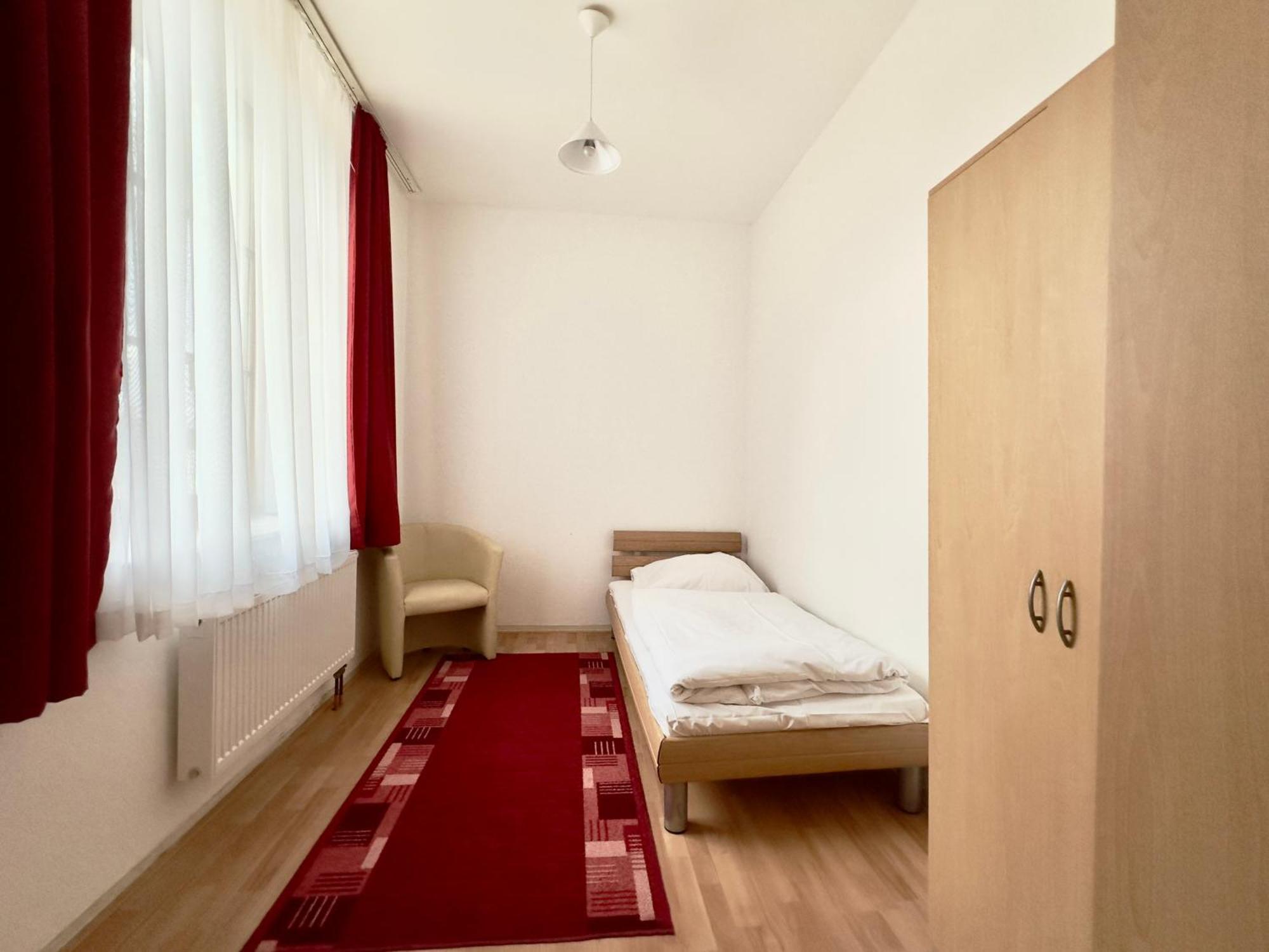 Picobello Pension Гёрлиц Экстерьер фото